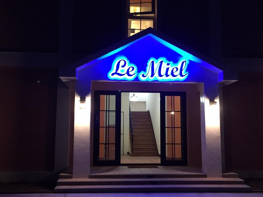 Lei Mi Er Hua Yuan Min Su Apartment Pinghe Exterior foto